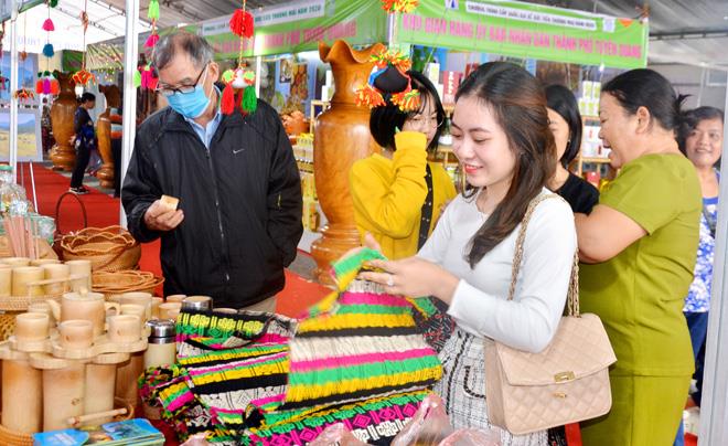 Mời tham gia Hội chợ Thương mại-Du lịch tỉnh Tuyên Quang năm 2023; Chương trình “Trưng bày, giới thiệu tinh hoa ẩm thực Việt” và Lễ hội Bia Hà Nội năm 2023