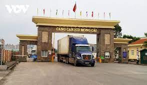 Khôi phục hoạt động xuất nhập khẩu hàng hóa tại Cửa khẩu Cầu Bắc Luân 2,thành phố Móng Cái, tỉnh Quảng Ninh