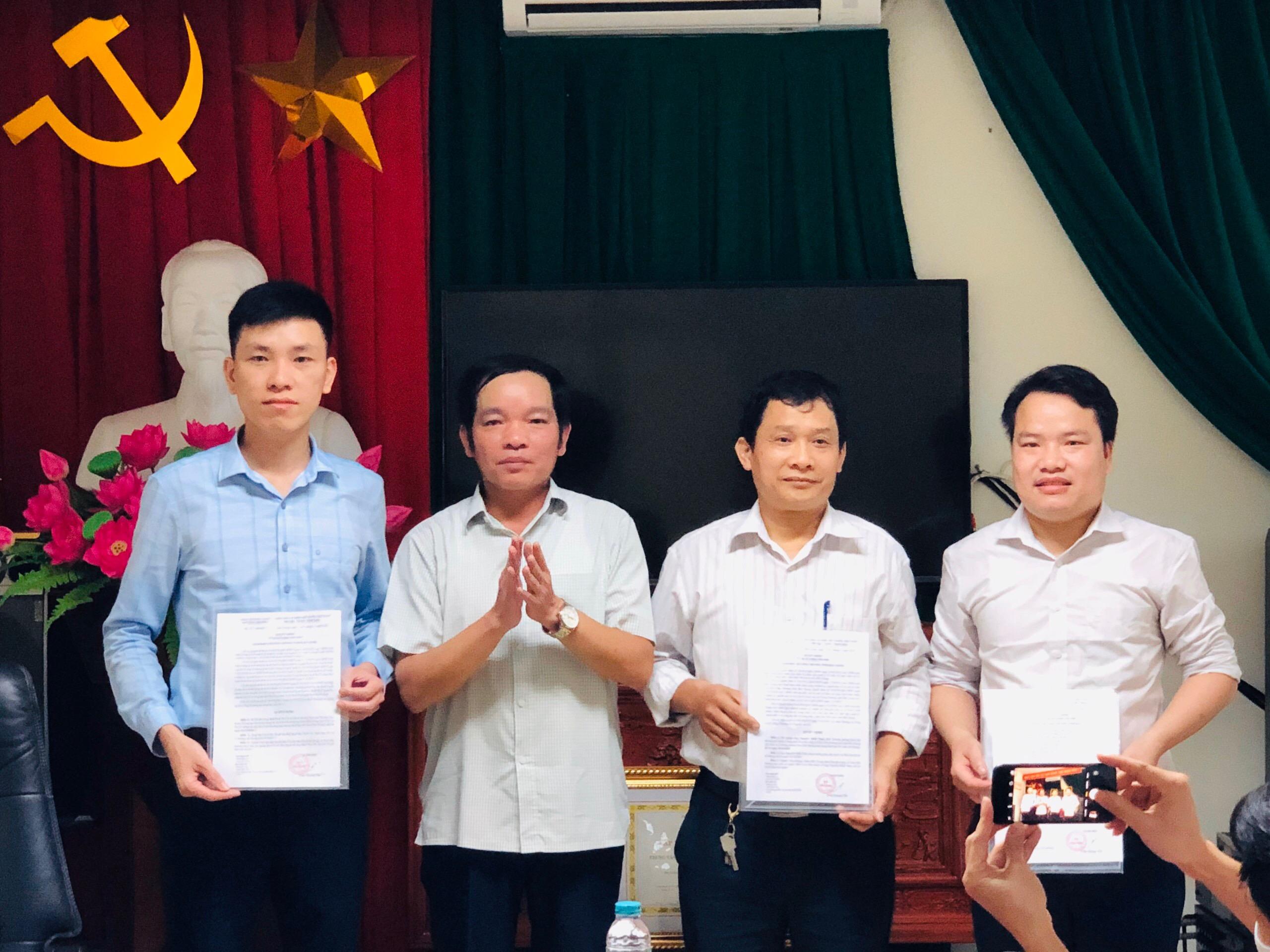 Công bố quyết định bổ nhiệm các chức danh trưởng phòng, phó phòng của Trung tâm Khuyến công và Xúc tiến thương mại Bắc Giang